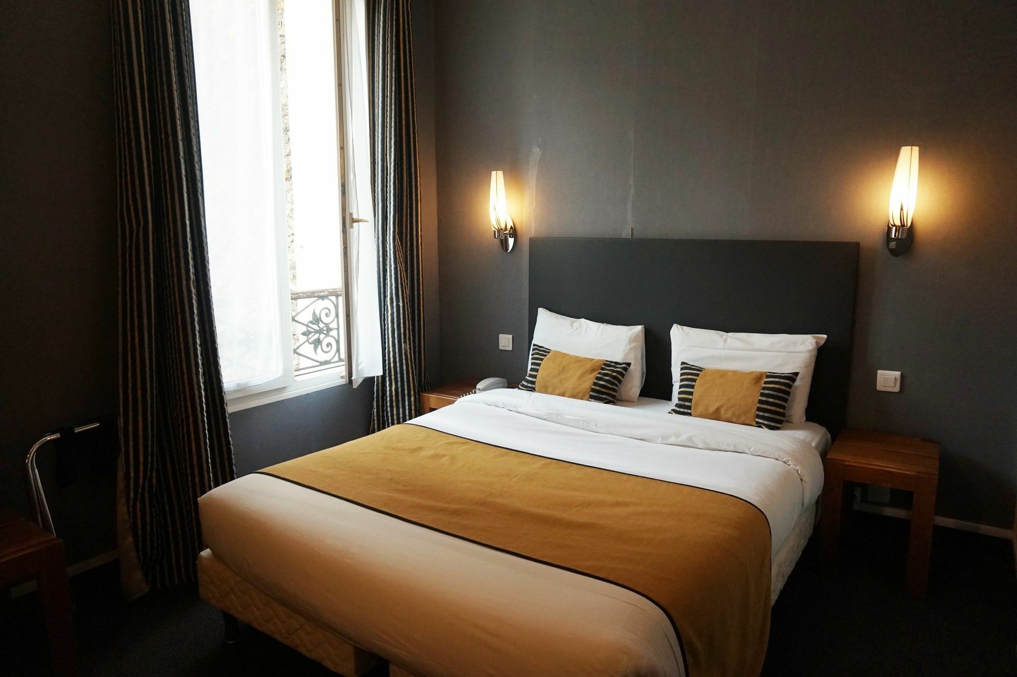 Hotel Istria By Magna Arbor Paryż Zewnętrze zdjęcie